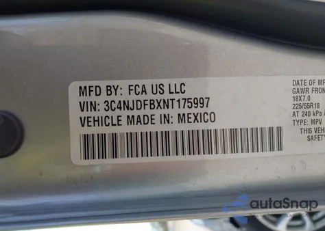 2022 Jeep Compass Latitude Lux 4X4 из США, поврежденный, VIN 3C4NJDFBXNT175997